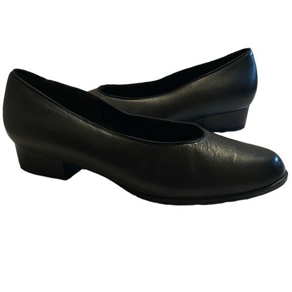 DREW Shoes - Drew Leather Pump w/ Foot-Saver Outsole
